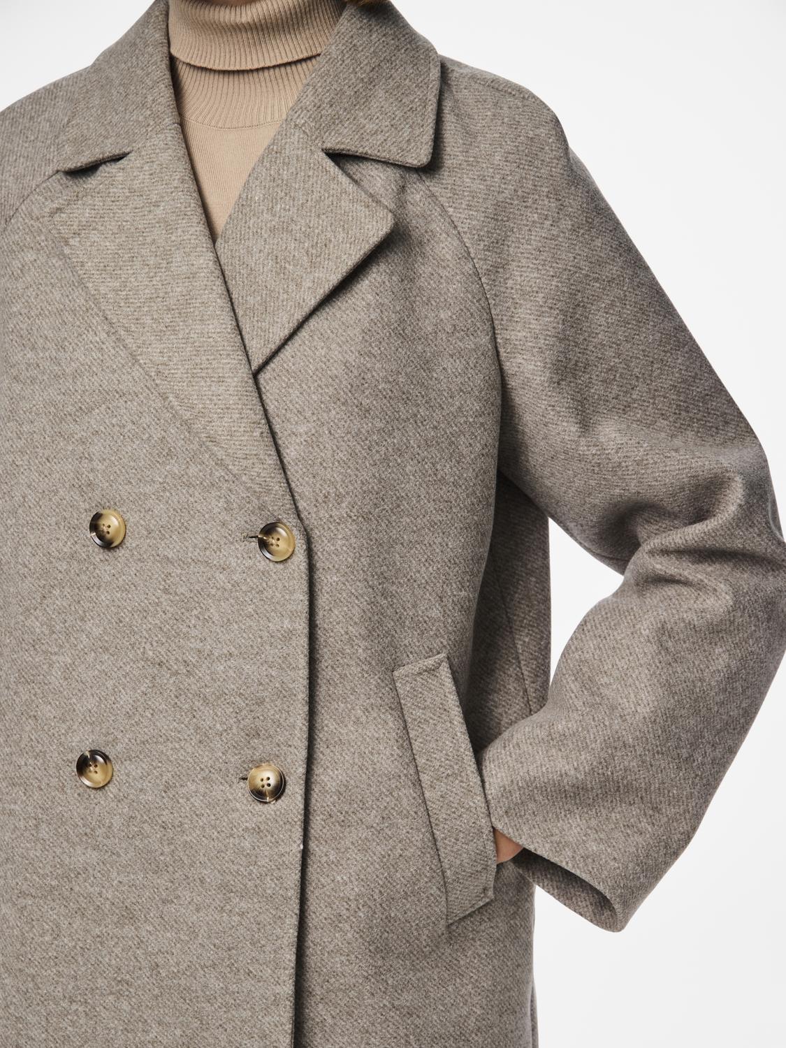 model_shot-detail